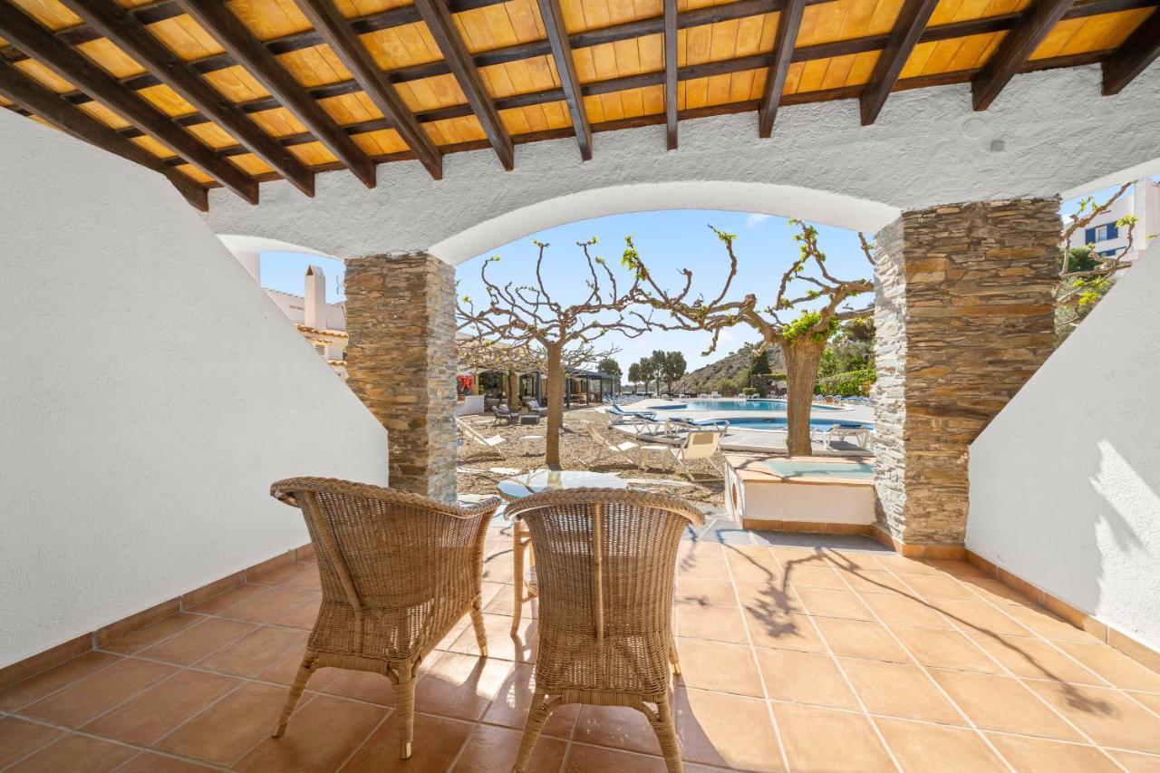Hotel Calina Cadaques Exterior photo