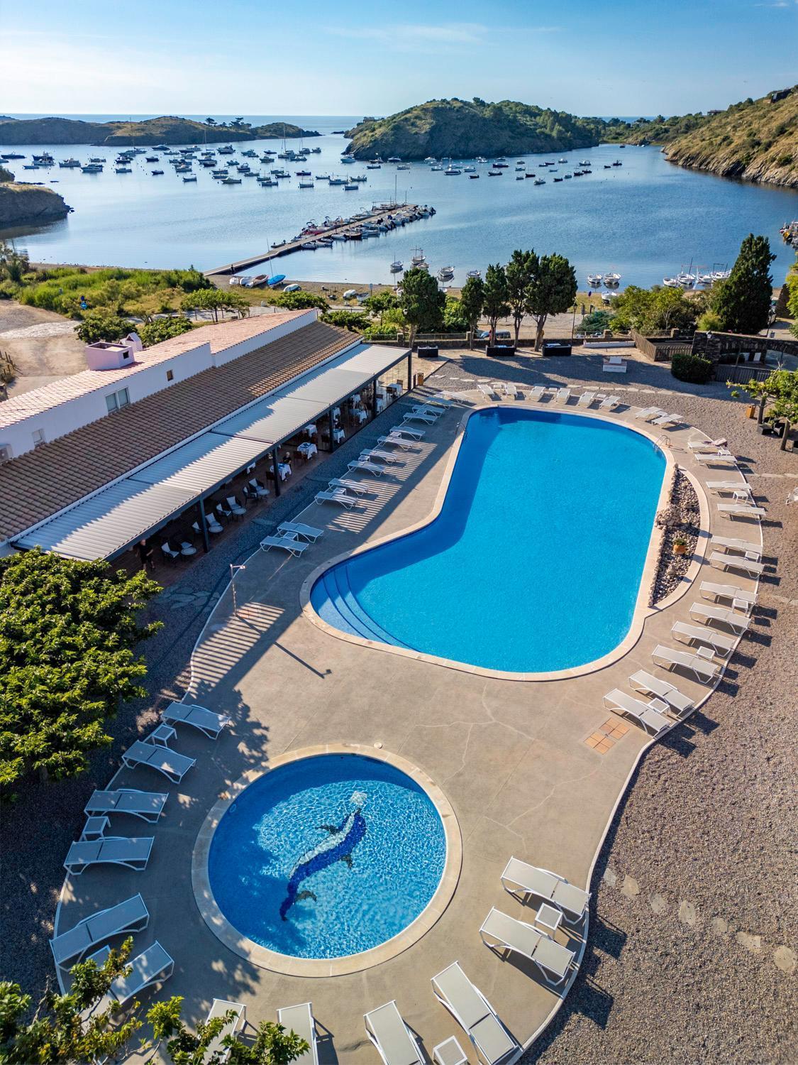 Hotel Calina Cadaques Exterior photo